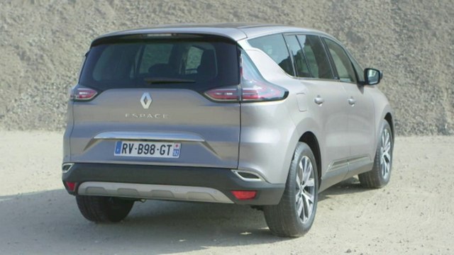 Le Renault Espace se réinvente sous les lignes d'un grand crossover