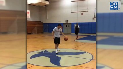 L'incroyable panier d'un coach de basketball