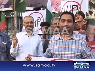 PTI Workers Stage Pro-Arjumand Rally In Karachi