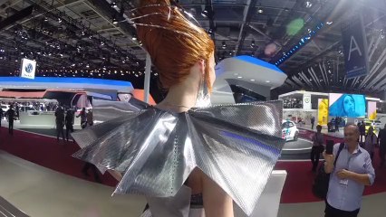#TurboInside : Hôtesse du stand Lexus !