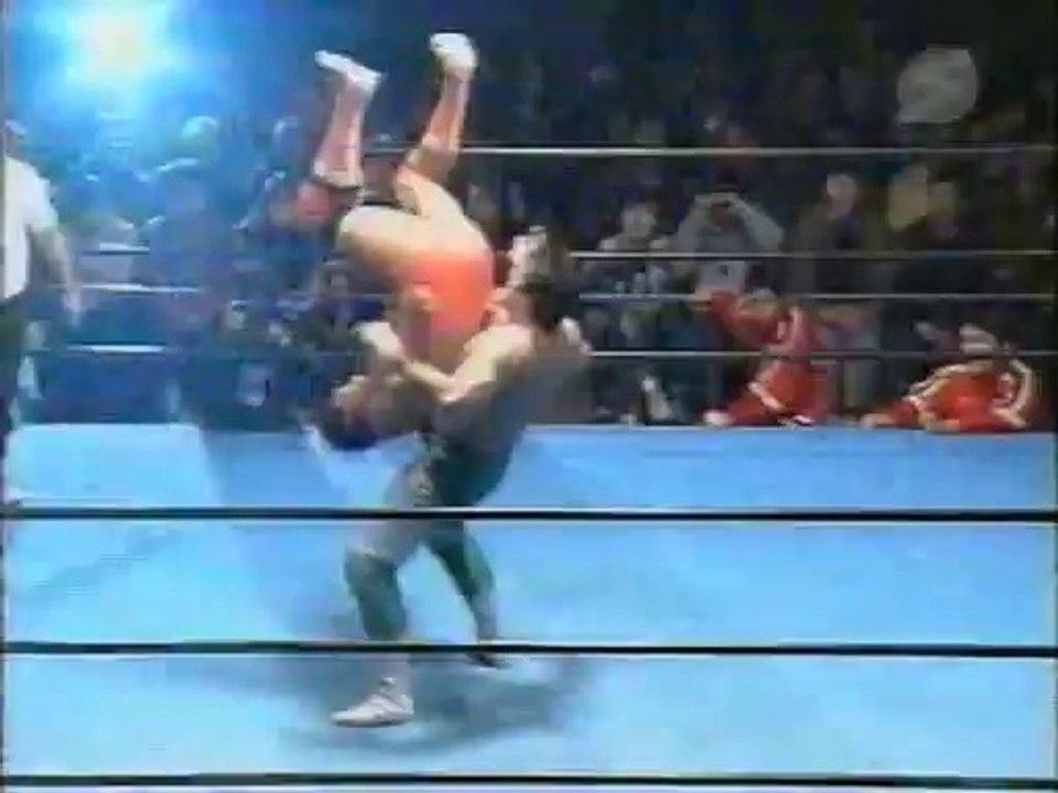 Misawa.vs.Kobashi.04.15.00