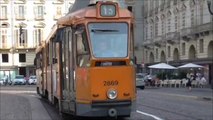 Tramway Série 2800 : Arrivée sur la Piazza castello sur la ligne 13/ du tramway de Turin