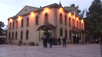 Işık, Bayram Namazını Fevziye Camisi'nde Kıldı