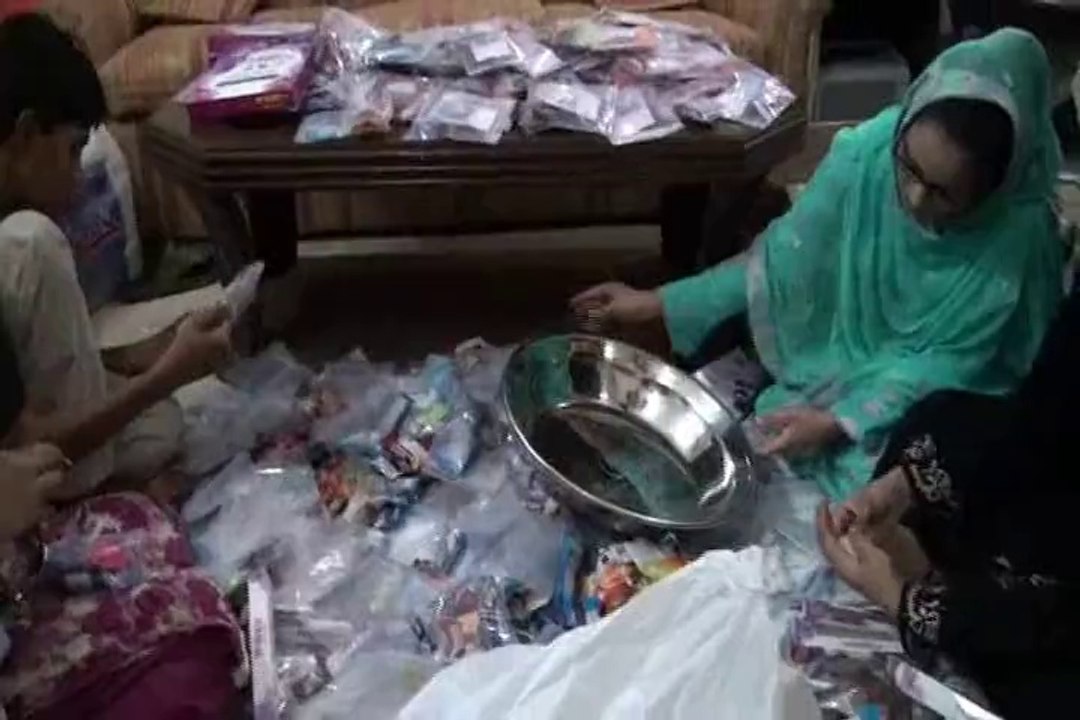 Eid Gifts For The Flood Affecties - By Customs Health Care Society