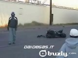 2002 Yamaha R1 Crash  [from www.lolz.pk]