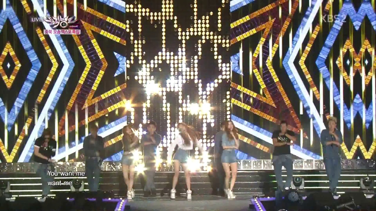 Girls' Generation-TTS - Holler (Oct 3, 2014)