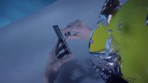 Waterproof smartphone demo : Sony Xperia Z3 underwater unboxing
