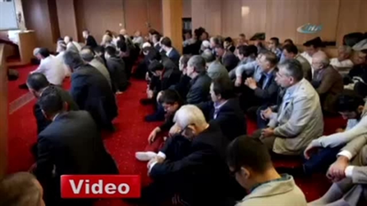 Dünyadan Bayram Namazı Görüntüleri