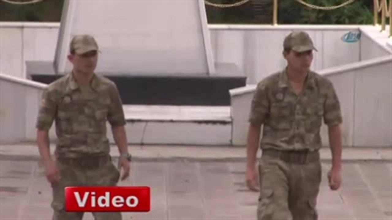 Edirnekapı Şehitliği'nde 'Buruk' Bayram Sevinci