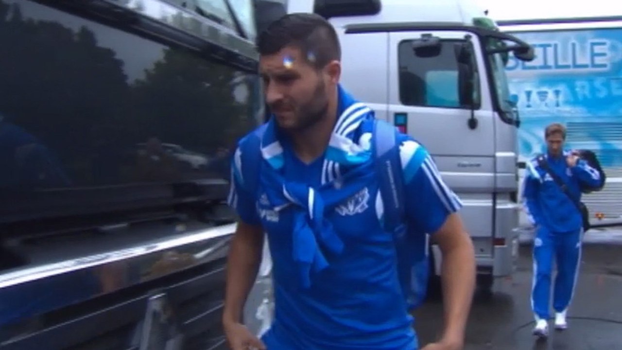 Caen-OM : l'arrivée des Olympiens sous la pluie