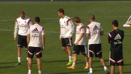 Cristiano entrena con el grupo y Ancelotti confirma que jugará