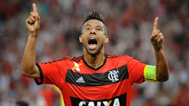 Parabéns, capitão! Flamenguistas mandam recado para Léo Moura