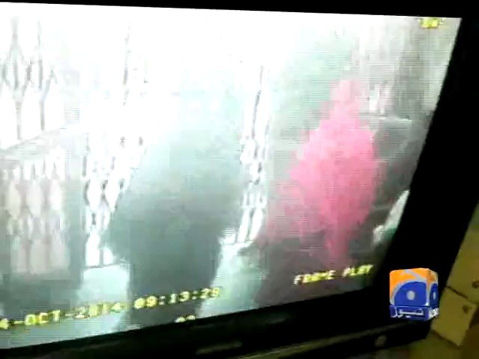 Child Kidnap CCTV footage Lahore hospital-Geo Reports-04 Oct 2014