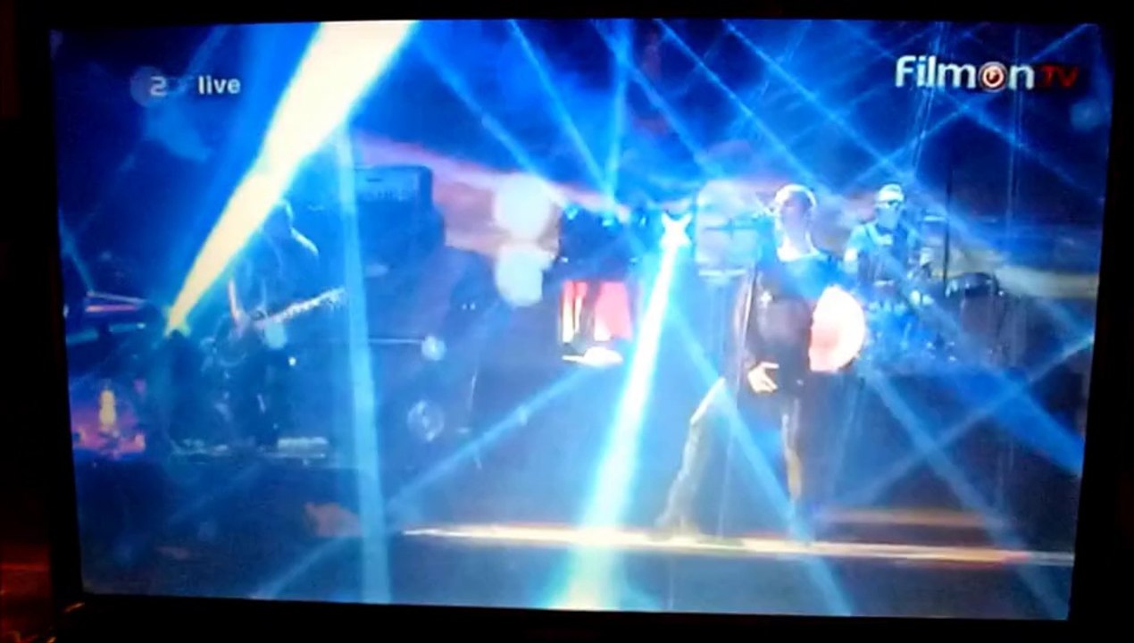 Tokio Hotel Live - Wetten Dass - Love Who loves You Back - 04 October 2014