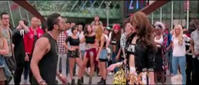 Exclusive- LOVE DOSE Full Video Song - Yo Yo Honey Singh, Urvasi Raultela - Desi Kalakaar
