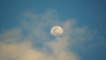 Lua Quarto Crescente, Avião, Nuvens, Marcelo Ambrogi, Taubaté, SP, Brasil, filme hd 1080p, (9)