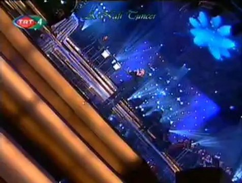 Muazzez ERSOY *Böyle Ayrılık Olmaz*