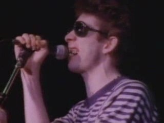 The Pogues - 05 - Thousands are Sailing
