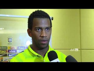 Gil conversa com a CBF TV antes de primeiro treino para o Superclássico