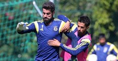 Fenerbahçeli Volkan Demirel, Hastaneye Götürüldü