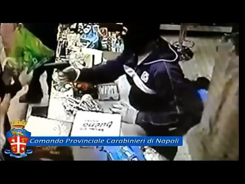 Torre Annunziata (NA) - Presi i rapinatori di uffici postali e tabaccherie -1- (04.10.14)