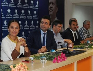 AK Partili Vekilden Leman Sam'a Kurban Tepkisi: Sanatçı Müsveddesi