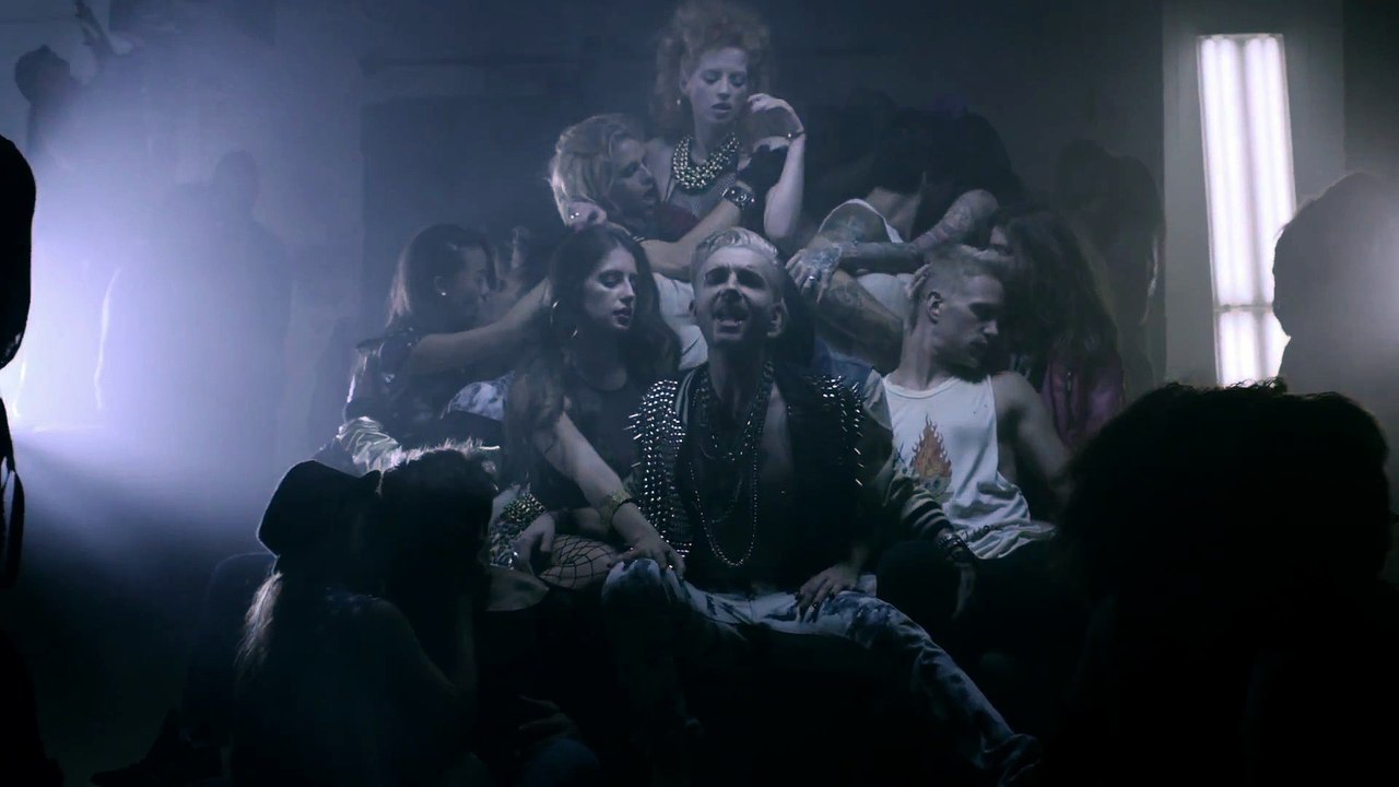 Tokio Hotel - Love Who Loves You Back (Official)