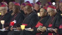 Vaticano: Sínodo marcado por temas pouco consensuais