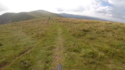 Descente depuis le Reculet ( Crête du Jura ) Acte 1