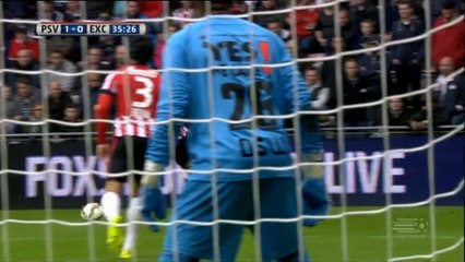 Il PSV torna a vincere e vola in testa