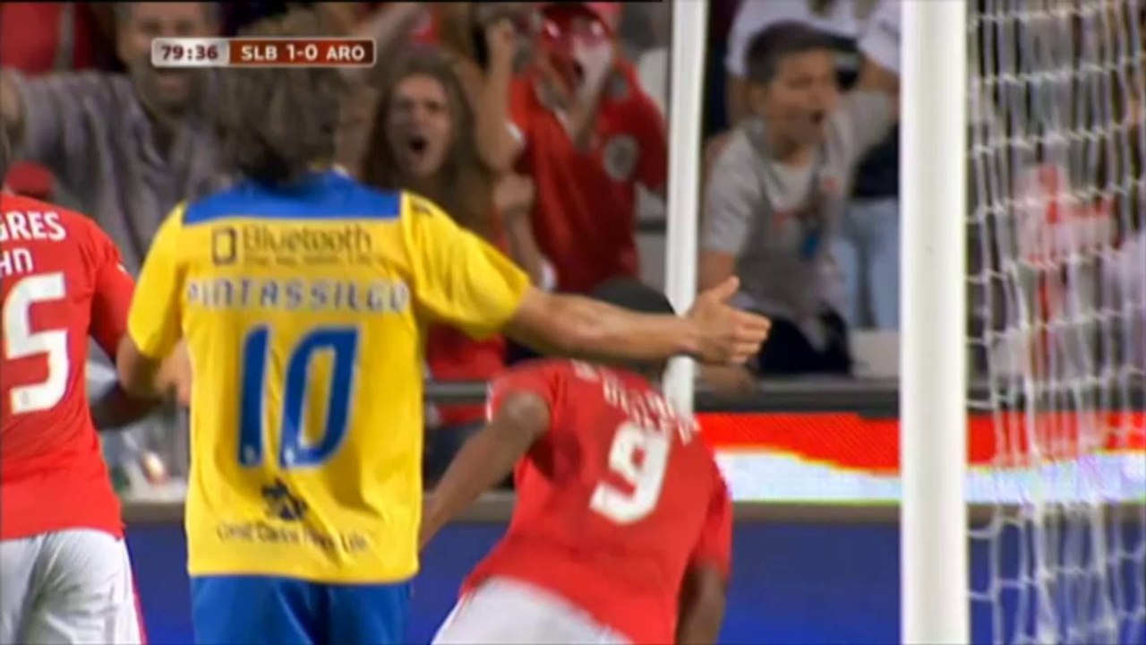 Primeira Liga: Benfica 4-0 Arouca