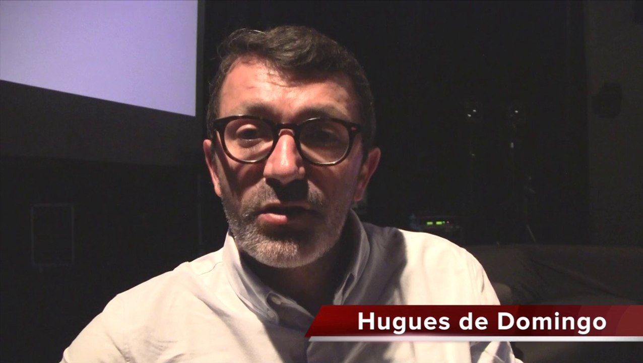 Hugues de Domingo parler aux jeunes habitants sur les réseaux sociaux