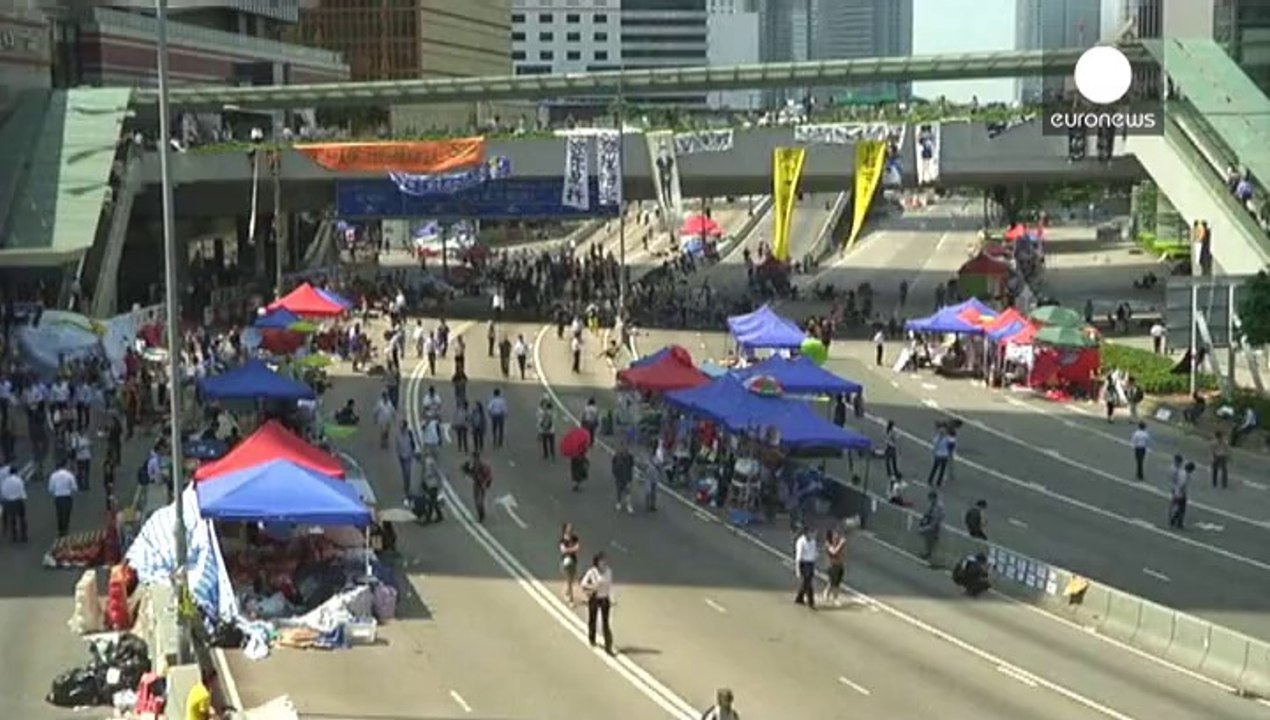 کاهش تعداد معترضان با پایان ضرب الاجل دولت محلی هنگ کنگ