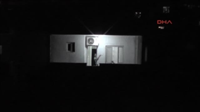 Silopi'de Işid'e Karşı Işık Kapatma Eylemi