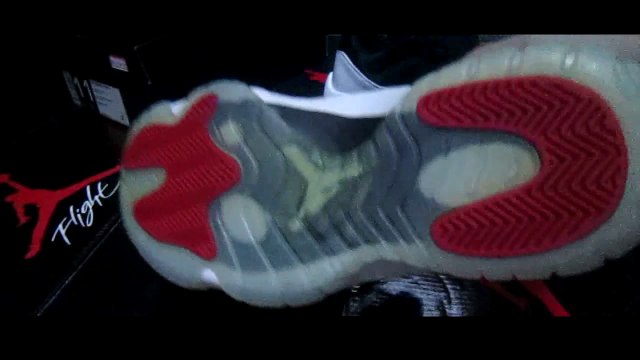 Air Retro Jordan 11 Low White Black True Red