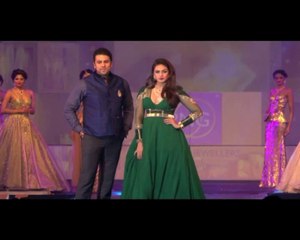 Huma Qureshi Hot Navel Show On Ramp
