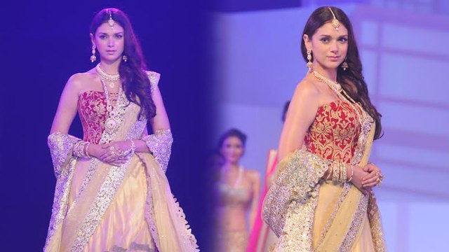 Aditi Rao Hydari Walks The Ramp @ IBJA Fashion Show 2014