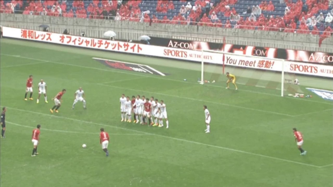 J-League: Ex-Kölner und Urawa trotzen Regen