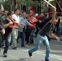 Sultangazi 'De Gerginlik