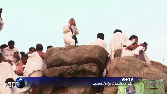 السيلفي تلقى رواجا كبيرا في موسم الحج ... وتثير جدلا