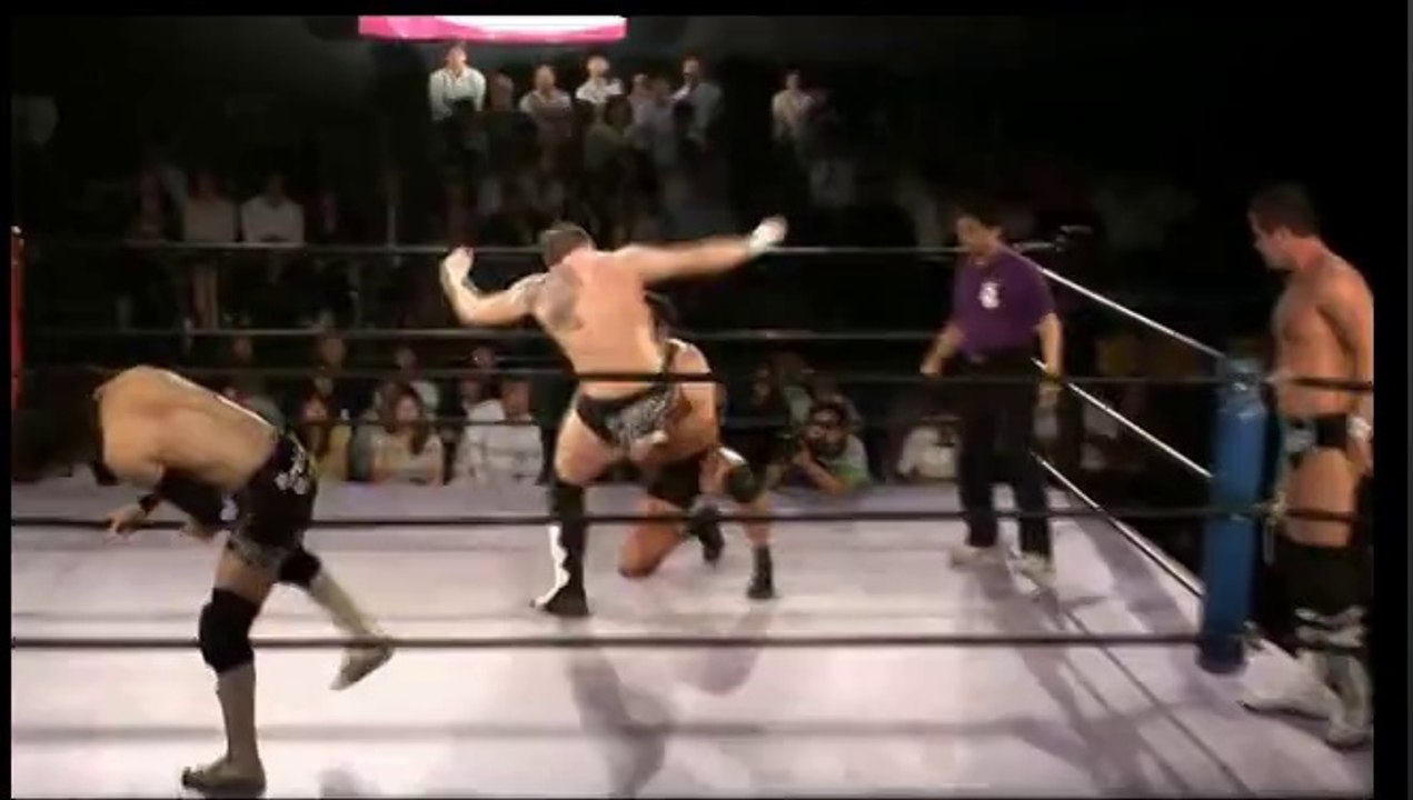 Takashi Sugiura, Akitoshi Saito & Daisuke Harada vs. Mikey Nicholls, Shane Haste & Yoshinari Ogawa {NOAH-SEM)