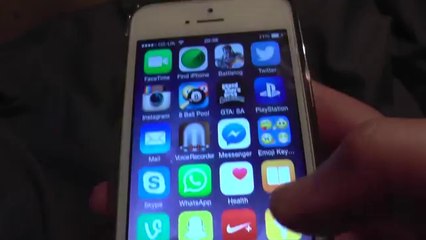 iPhone 5S Gold IOS 8 New Features!