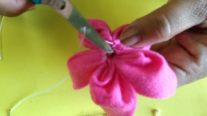 Rose flowers using felt sheet