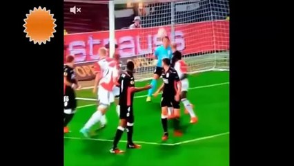 Gol em cobrança de lateral