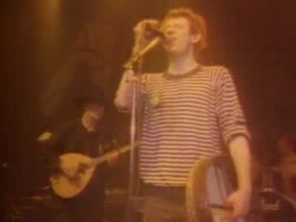 The Pogues - 12 - Irish Rover