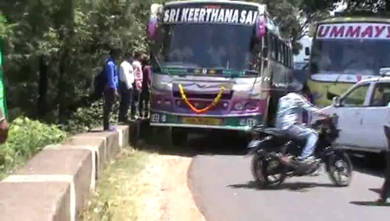 Mountain view en route to Araku SKMClasses Subhashish 1