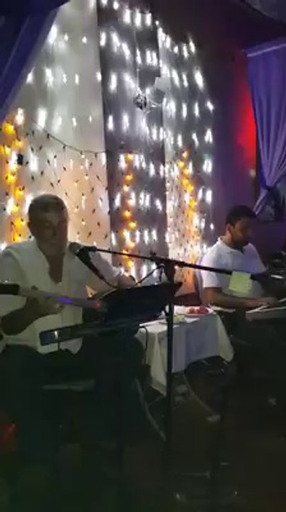 ŞEVKİ KAYAPINAR BİRAZ SEVSEN ÖLÜRMÜYDÜN