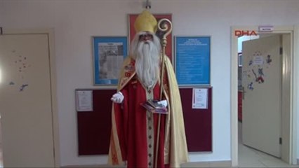 Demre Alman 'Noel Baba'dan Camide Dünya Barışı Duası