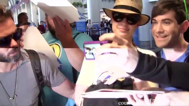 Iggy Azalea Bombarded With S3X Tape Questions & Her Reactions