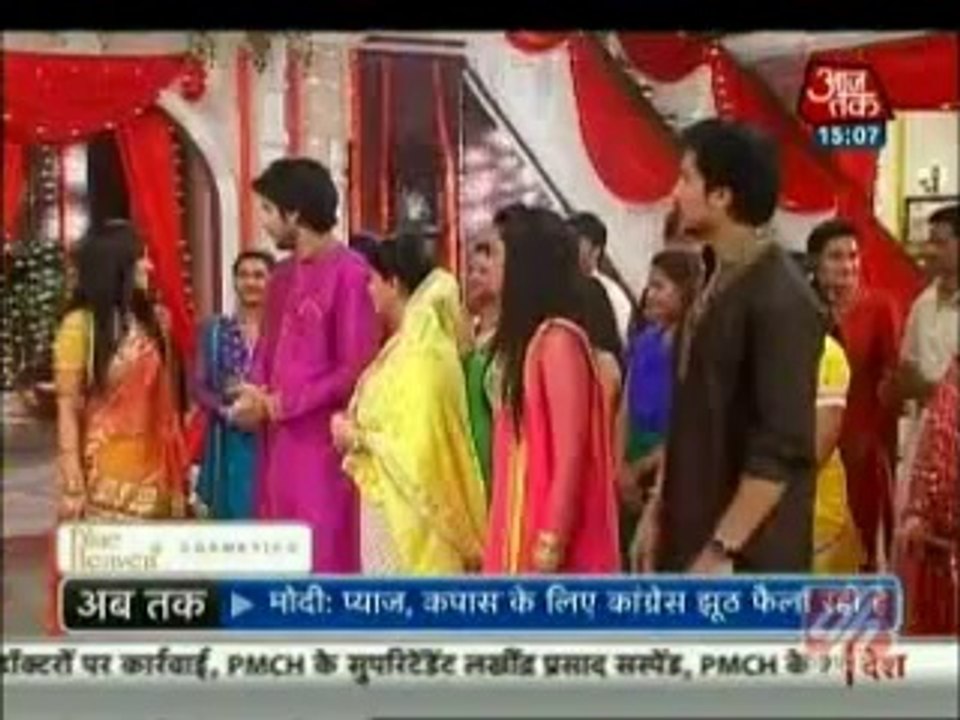 Veera 7th October 2014 Veera ke pind mein disco dandiya www.apnicommunity.com
